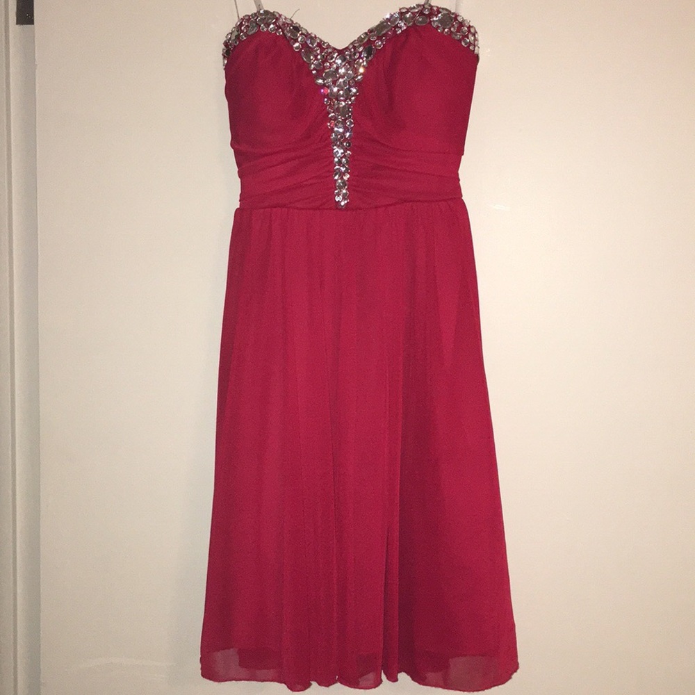 Short red formal dress